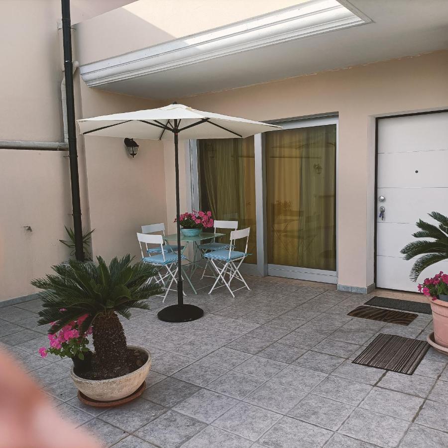 אסמיני Sunny House Fourteen מראה חיצוני תמונה